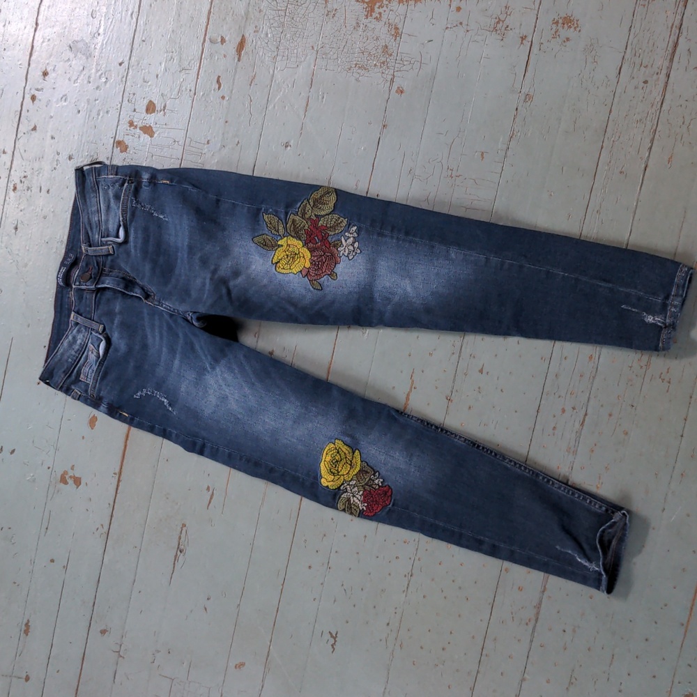 Zara basic floral embroidered skinny jeans